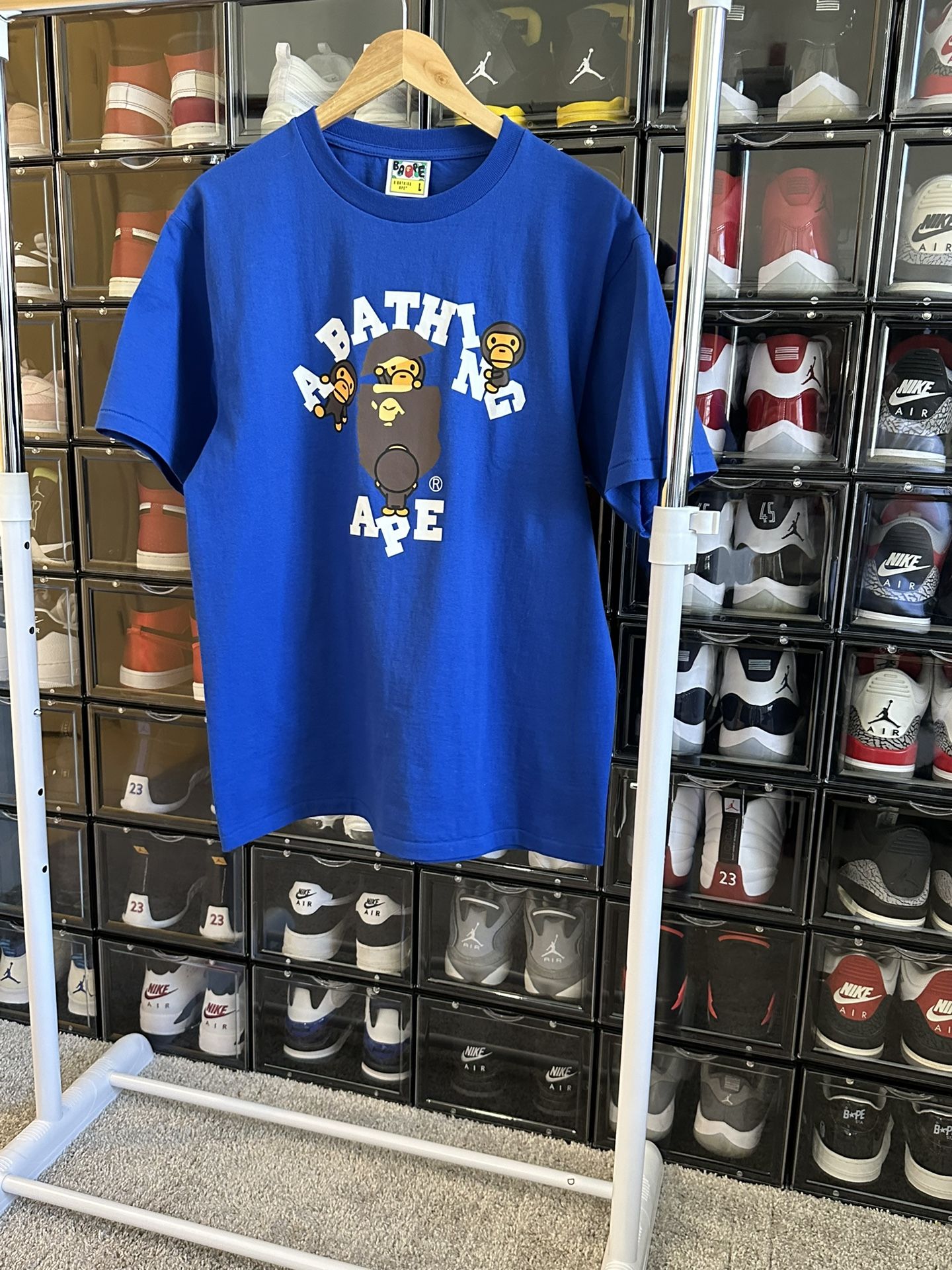 BAPE T