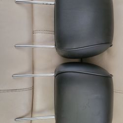 2009 Hummer H2 Headrest Set