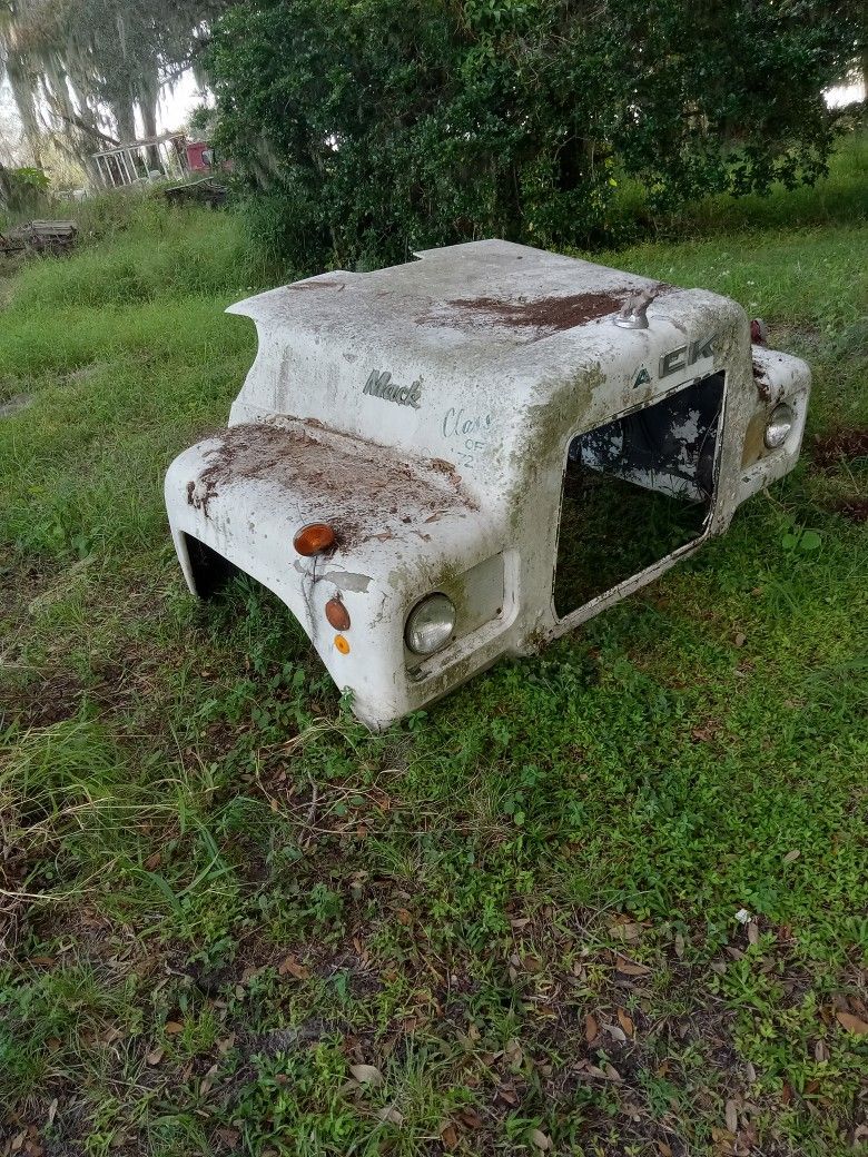 Mack Front Clip 1970s