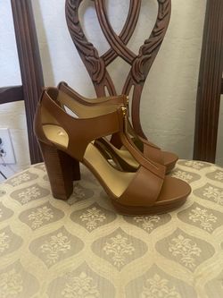 Michael Kors brown Leather Platform size 9