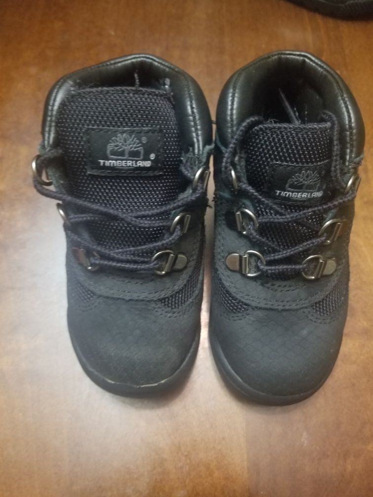 Boys Timberland boots (8)