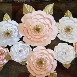 Paper flowers And Paper Roses. Flores De Papel