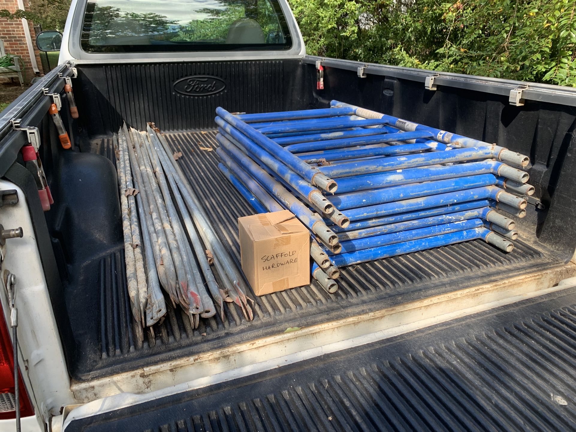 Scaffolding, Bil Jax, Four Sets