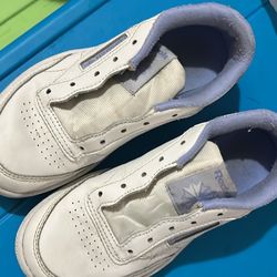 Rebook girl size 13