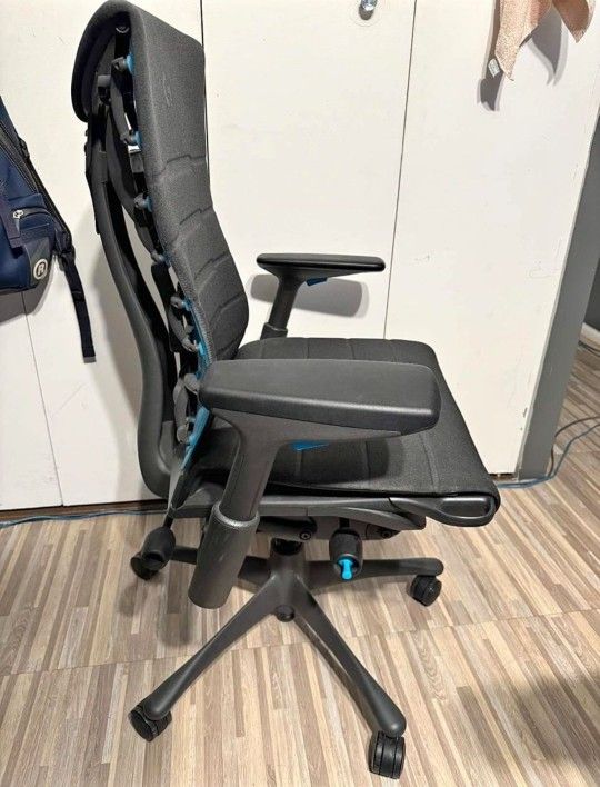 Logitech embody gaming chair