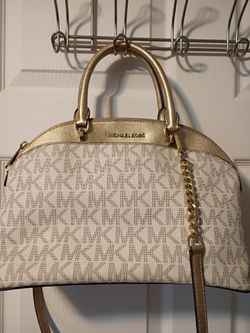 Mk medium Beautiful purse