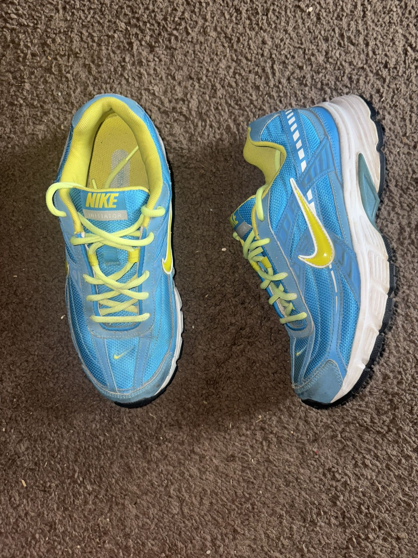 Women Nike Shoes Size 8