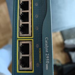 Cisco WS-C2950-t Switch With Power Cable 