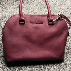 Michael Khors Handbag 