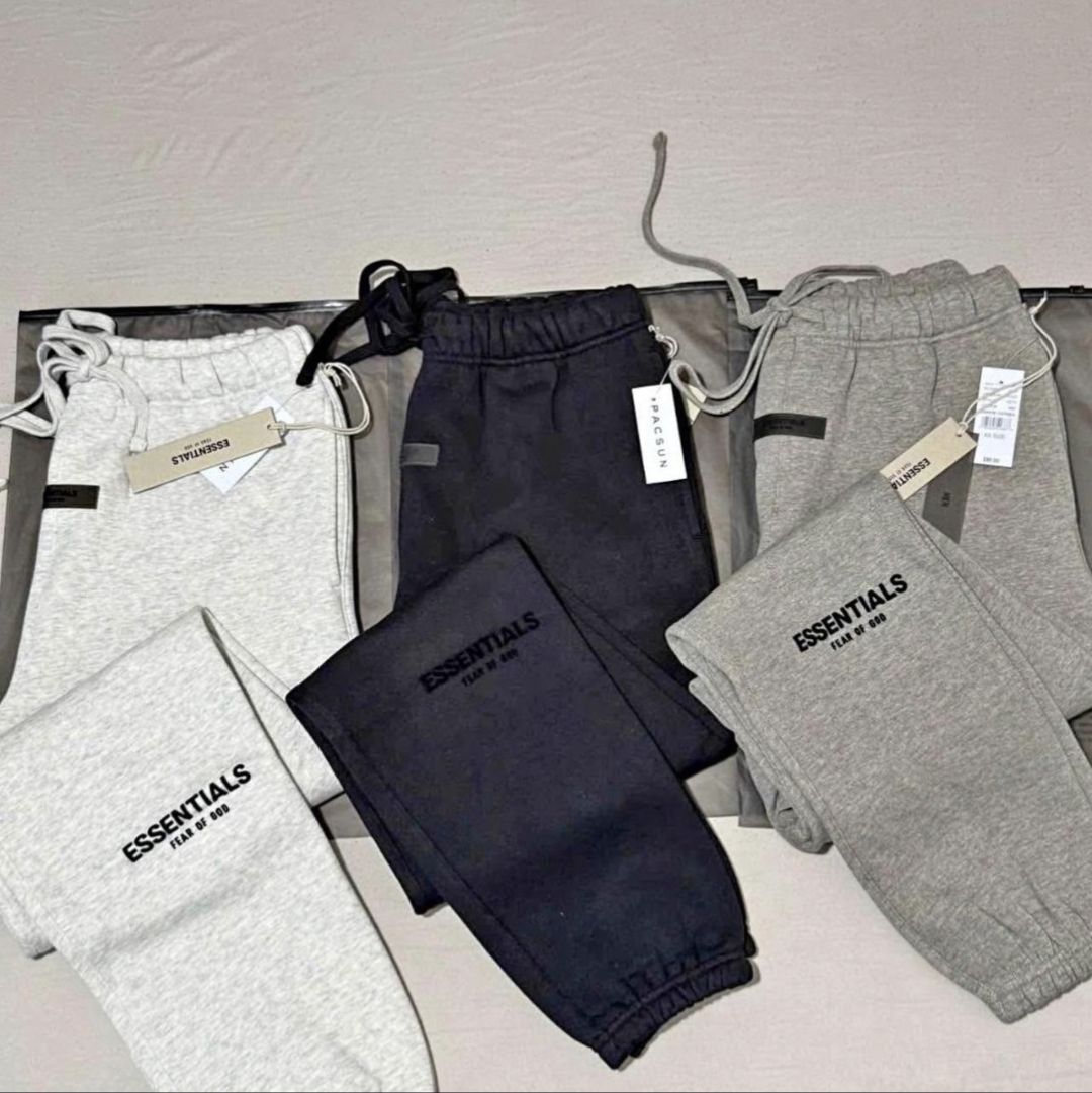 🔥 Essentials cuffed Sweatpants