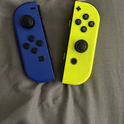JOY CONS 40$ BLUE AND YELLOW 