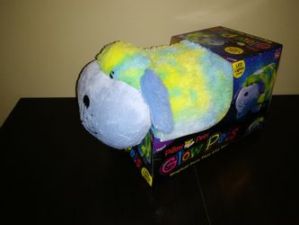 Brand New Glow Pets Night Light Dog 🐶