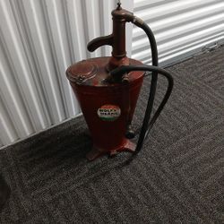 Vintage Oil Pump 40s Working Cond