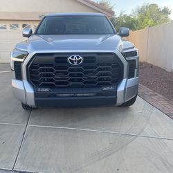 2024 Toyota tundra, 4WD, SR5 CREWMAX  16,394