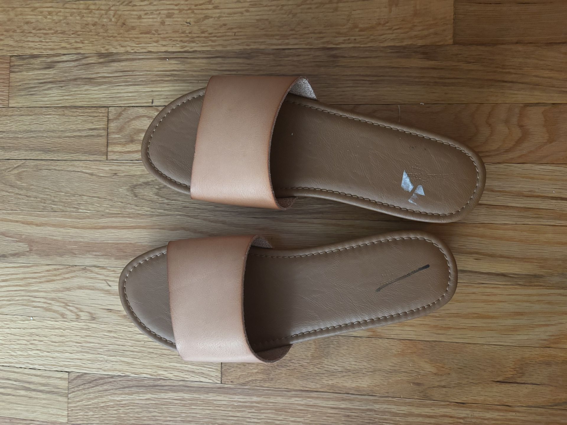 New Flats Size 11 Women’s