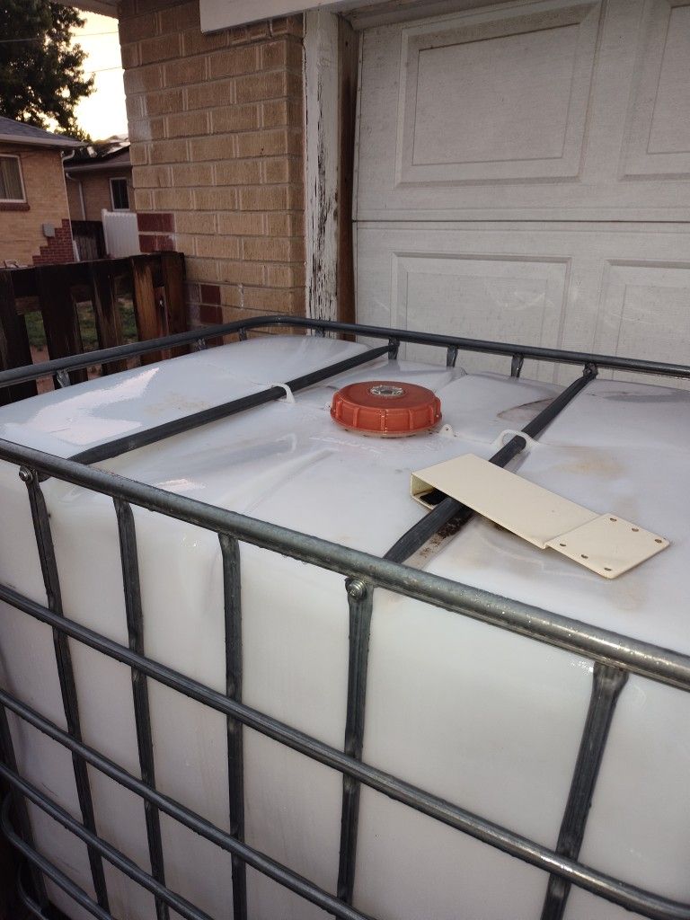 Mobile Water Tank Size (275)