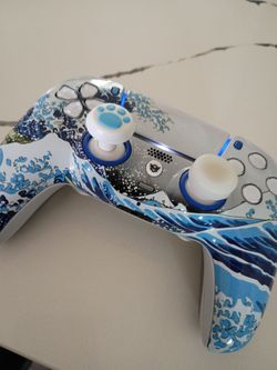 Custom Hexgaming ps5 controller NOT FREE give me an offer