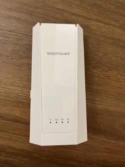 Netgear EXS27 Nighthawk WiFi 7 Dual-Band Extender