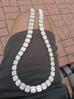 Silver diamond style chain brand new