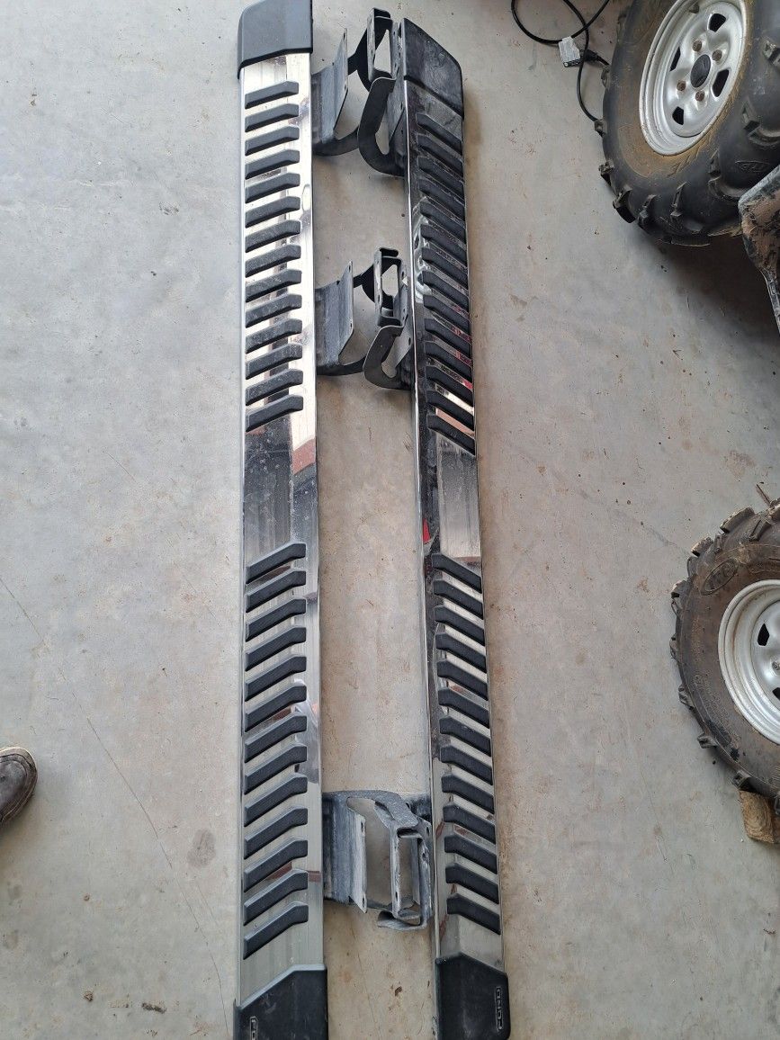 Running Boards Ford F350 Super Crew 2021 for Sale in Donna, TX OfferUp