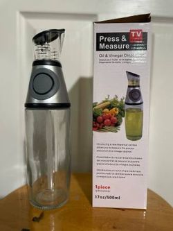Brand New Pampered Chef Oil & Vinegar Dispenser
