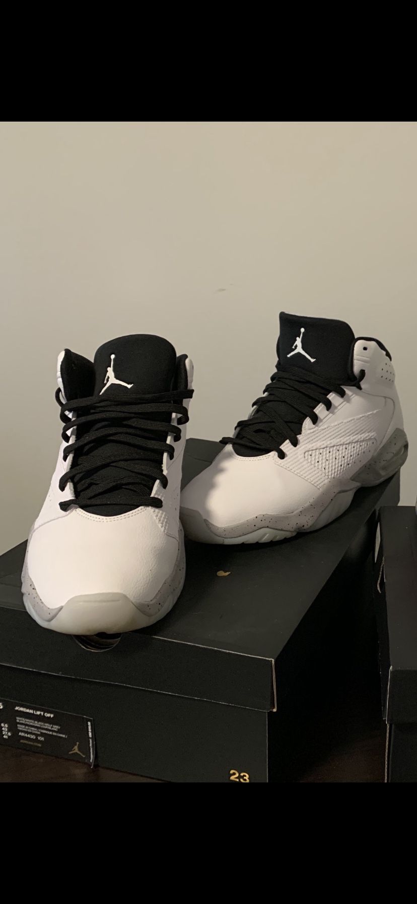 Jordan sneakers 9 1/2