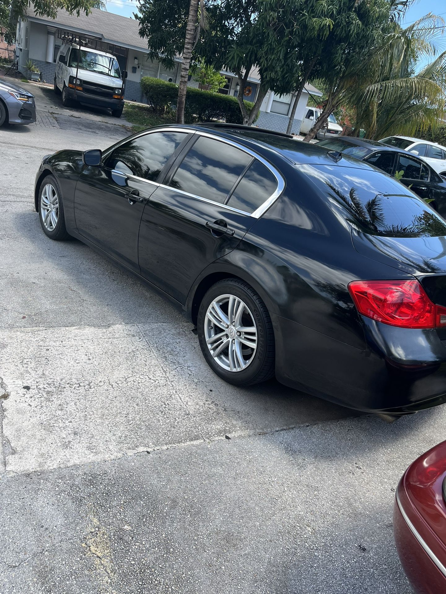 2012 Infiniti G25