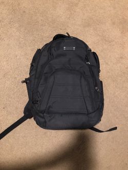 Kenneth Cole back pack