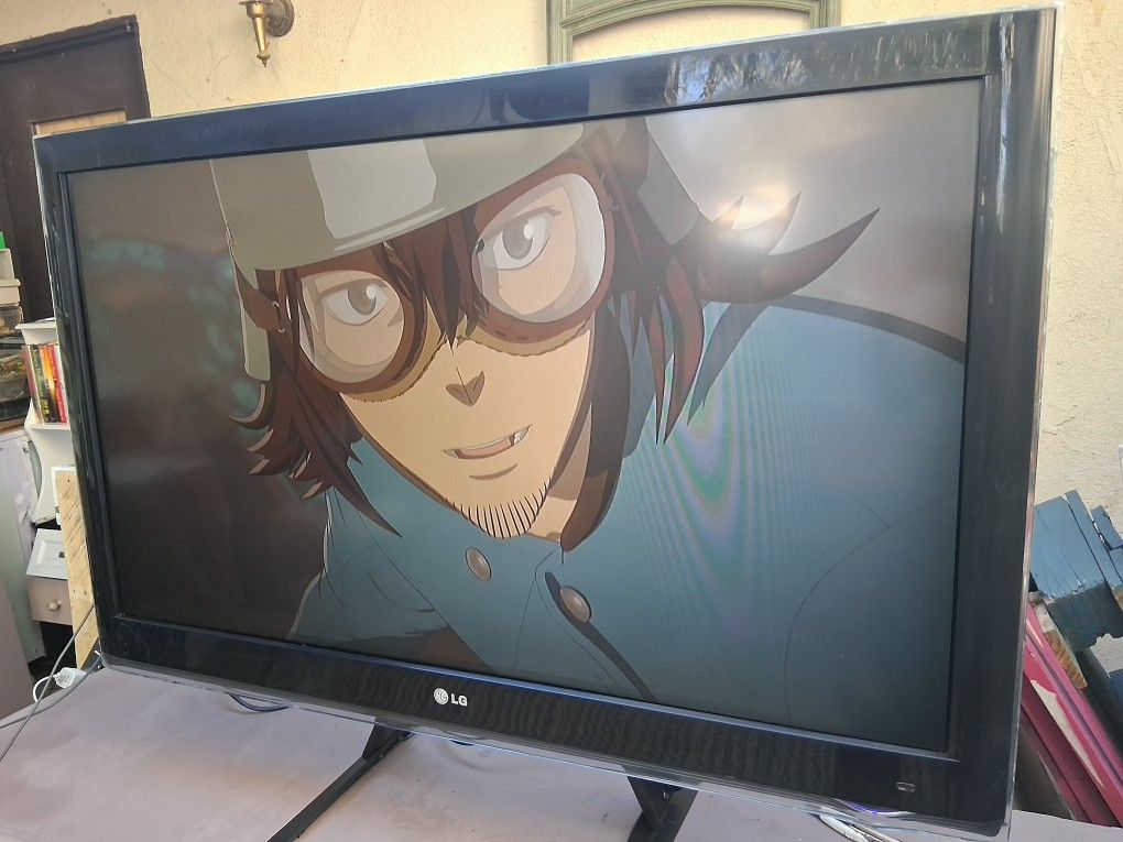 $50 LG LCD HDTV 42" TV / COMPUTER MONITOR 