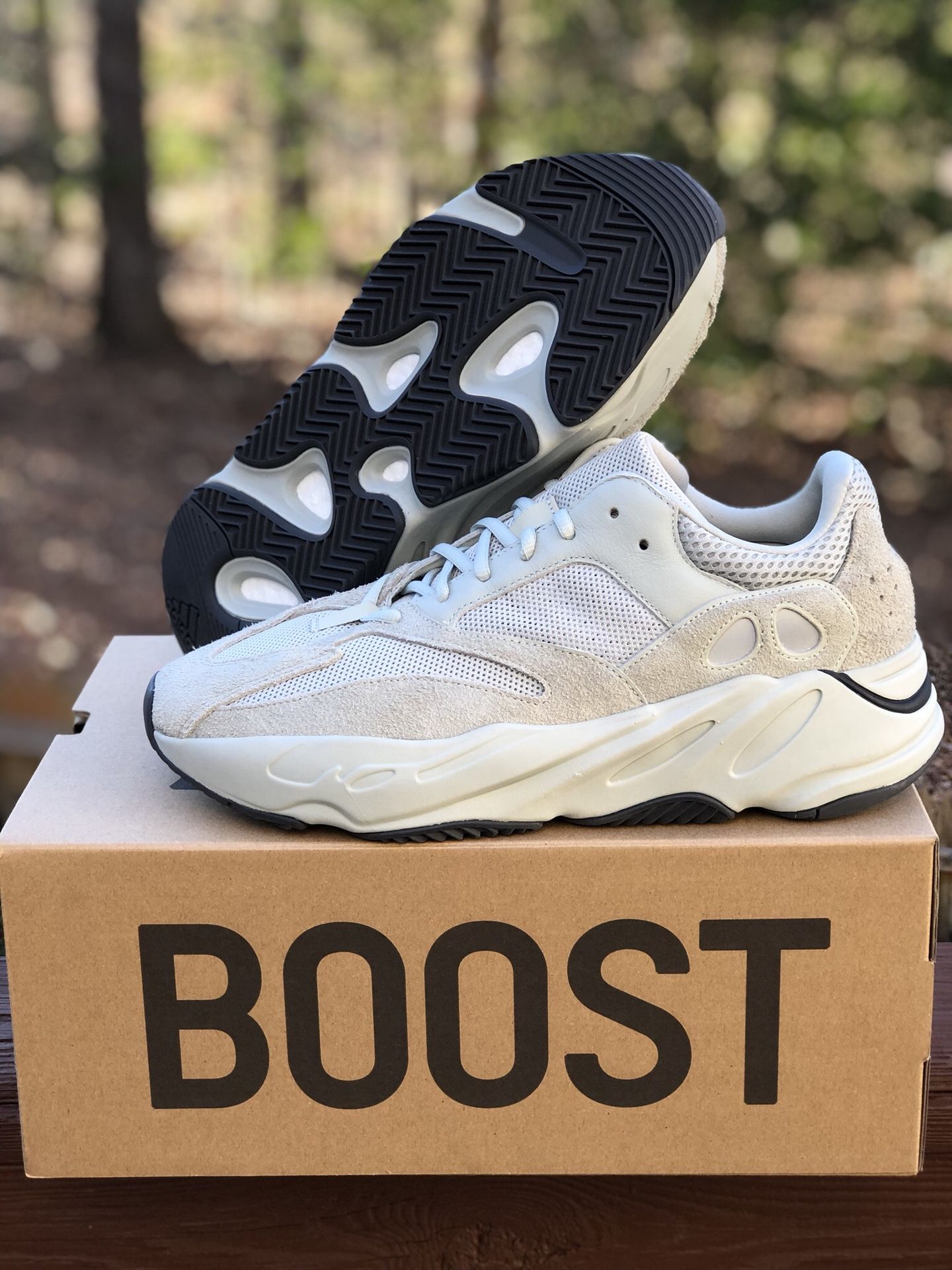 Yeezy 700 Salt sizes 4.5, 7, and 7.5