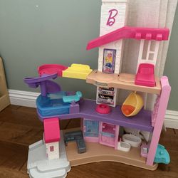 Barbie Dream House Little People 
