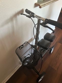 Knee Scooter