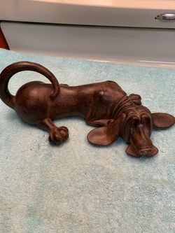 Cute little hound dog type ceramic