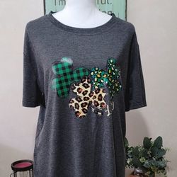 NEW Woman's Gray Clover Lucky St. Patrick's Day Graphic Women's Tee
