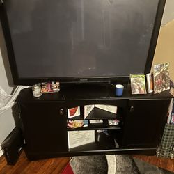 Flat Screen Tv In Good Condition 