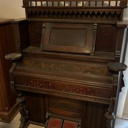 Vintage Stand-up Organ