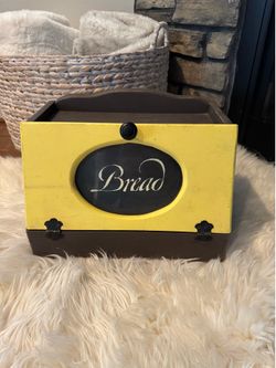 Wood Chippy Bread Box with Flip Open Lid