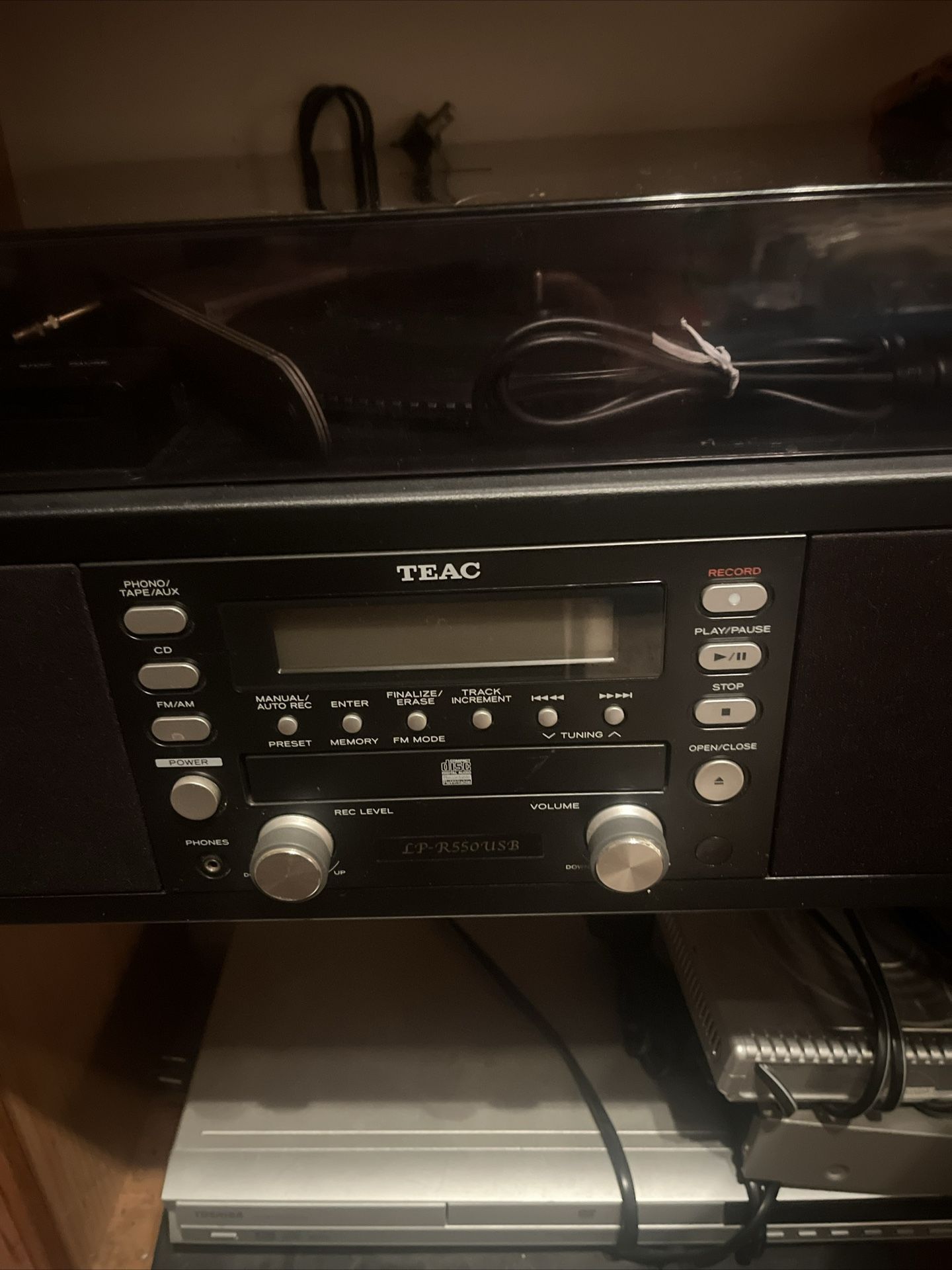 CD recorder system(TEAC) Vinyl/Cassette/ Radio/CD player, that records.