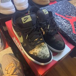 Nike Dunk Crazy Camos Size 8.5