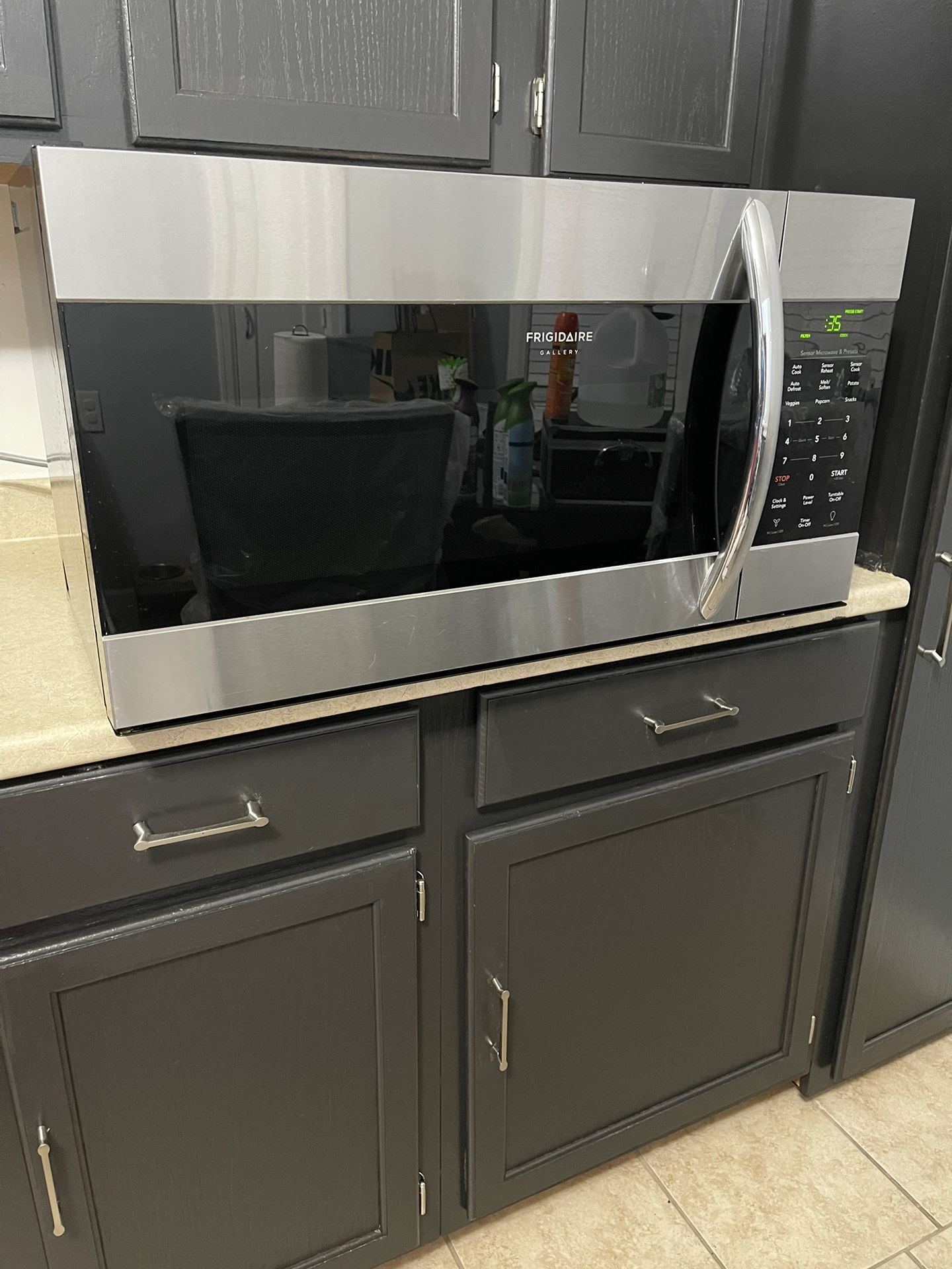 Over-the-Range Frigidaire Microwave 