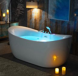 WOODBRIDGE bathtub