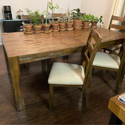 Dining room table & 6 chairs