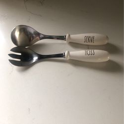 Rae Dunn Serving Set