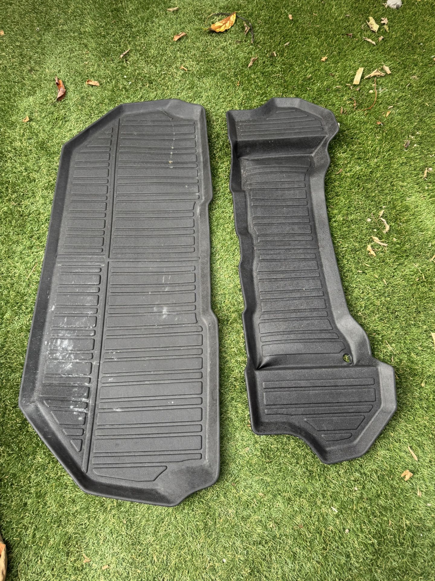 Cargo liner For 2023 / 2024 Rivian Frunk