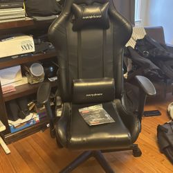 DXRacer Gaming Chair