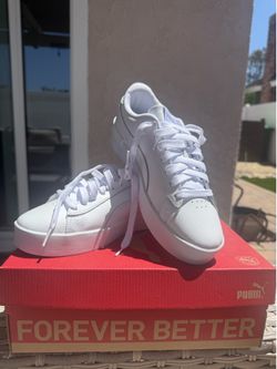 Brand New Puma Jada!  Renew White Platform Sneakers – Size 7.5 – New in Box