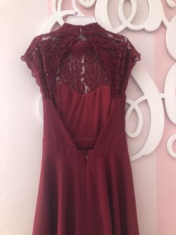 Lulu’s Lace Cocktail Backless Burgandy Dress!