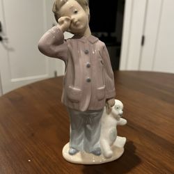 Vintage NAO Lladro Porcelain Figurine