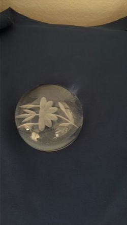 Princess house paper weight