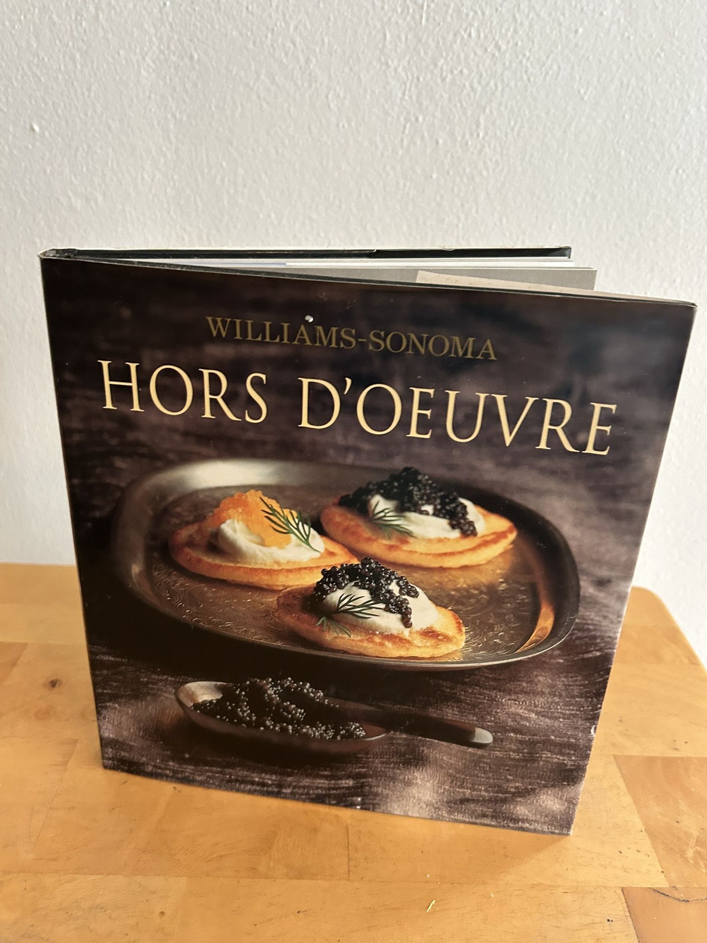 William Sonoma Hors Doeuvre Cookbook